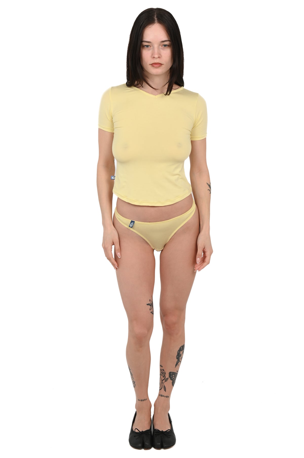 Bizarre - Butter V-Neck