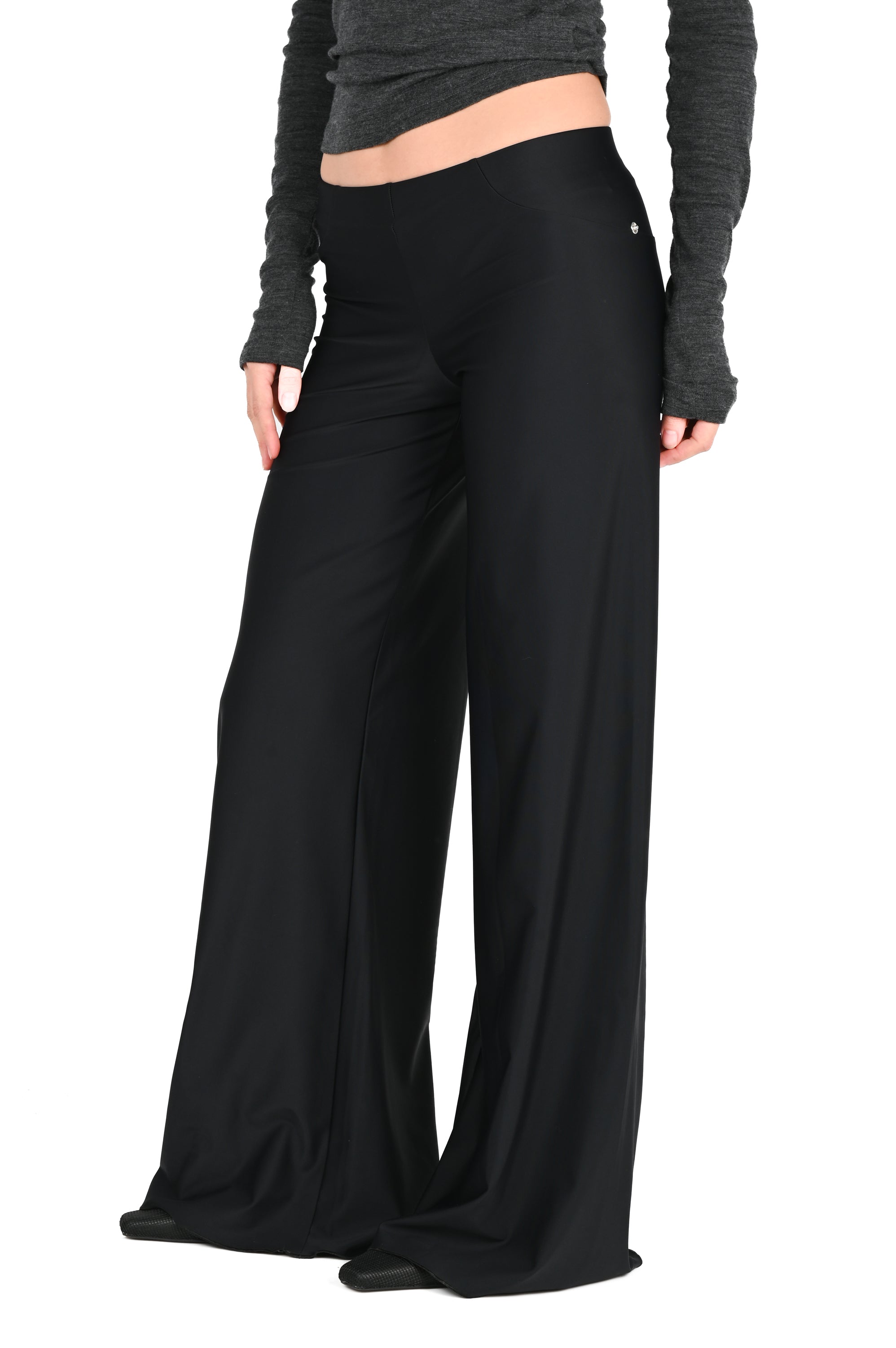 Club Venus - AW26 Sporty Slack - Black