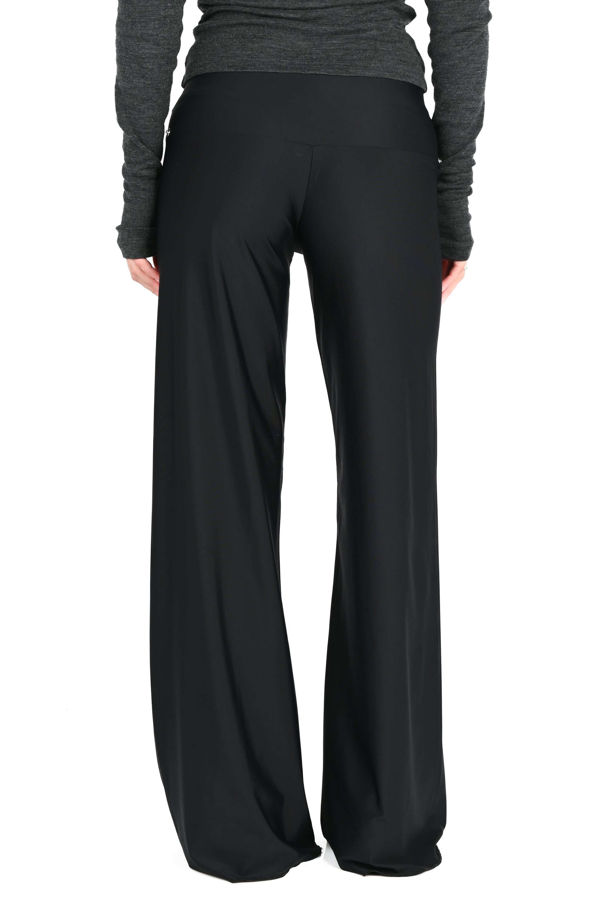 Club Venus - AW26 Sporty Slack - Black