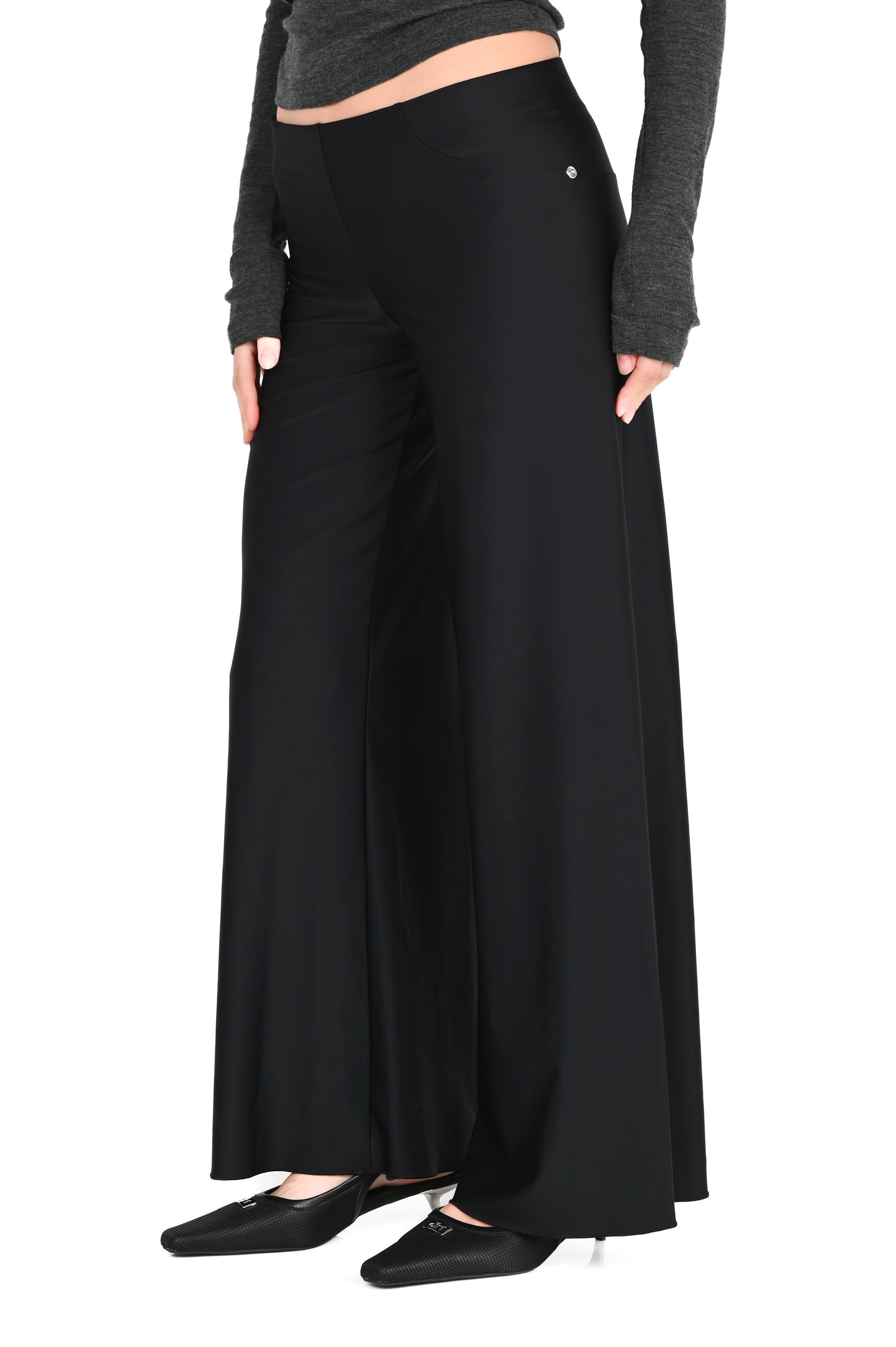 Club Venus - AW26 Sporty Slack - Black