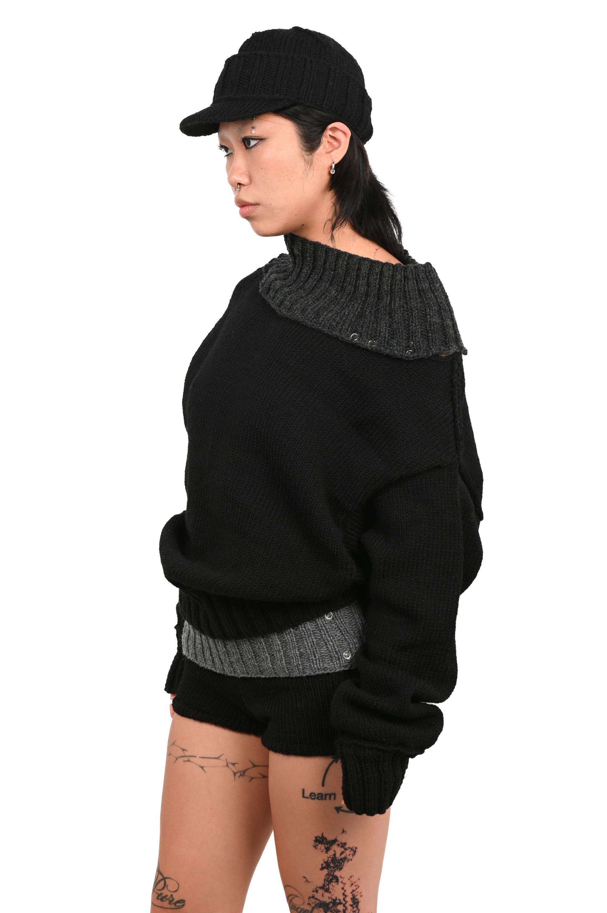 V4K - Chunky Sweater - Black