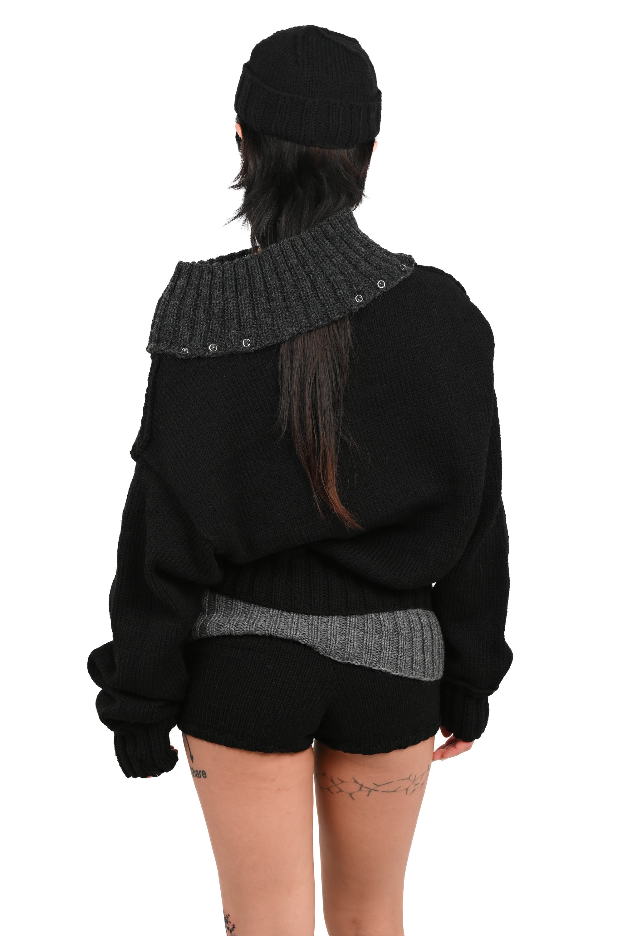 V4K - Chunky Sweater - Black