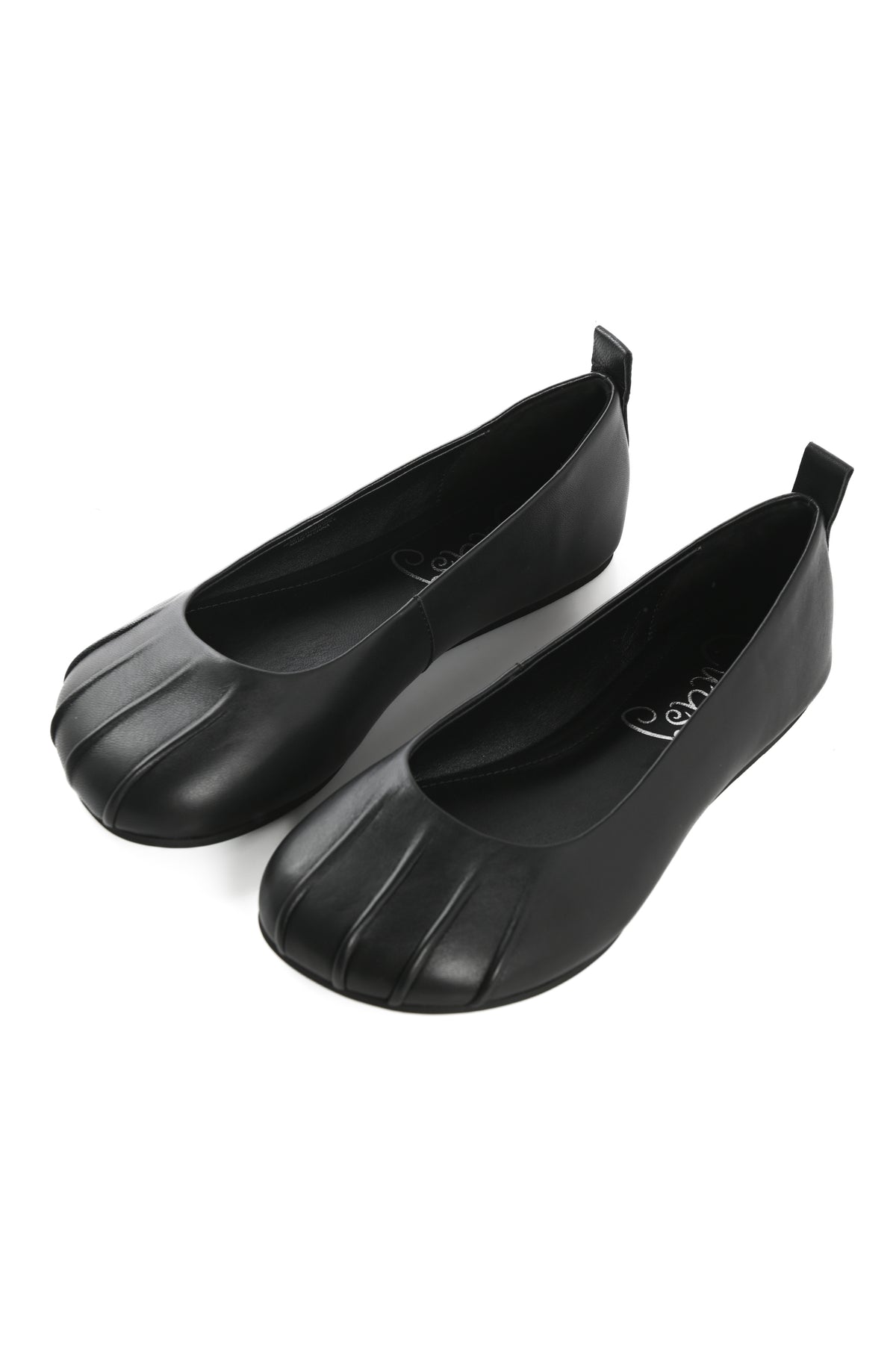 Curtsy - Nixie Barefoot Flat - Black